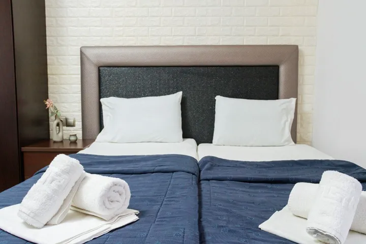 Hoteli Paralia Inn & Erato