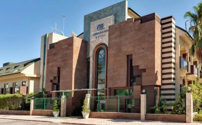 Ambassador Plaza Hotel