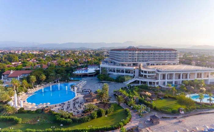 Starlight Resort Hotel