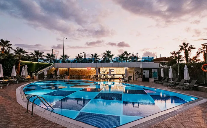 Sunprime C-Lounge Hotel